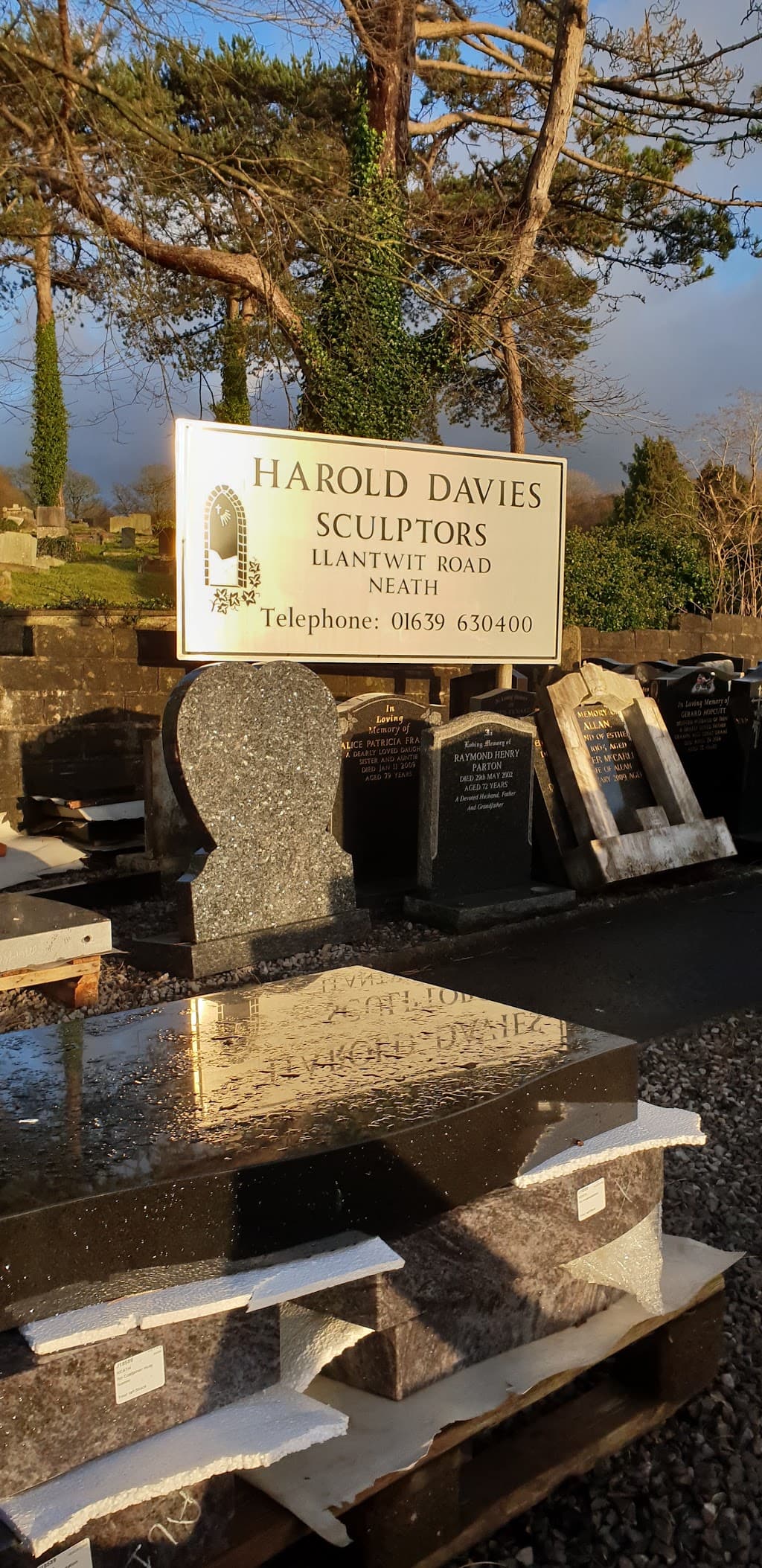 Harold Davies Monumental Masons Ltd