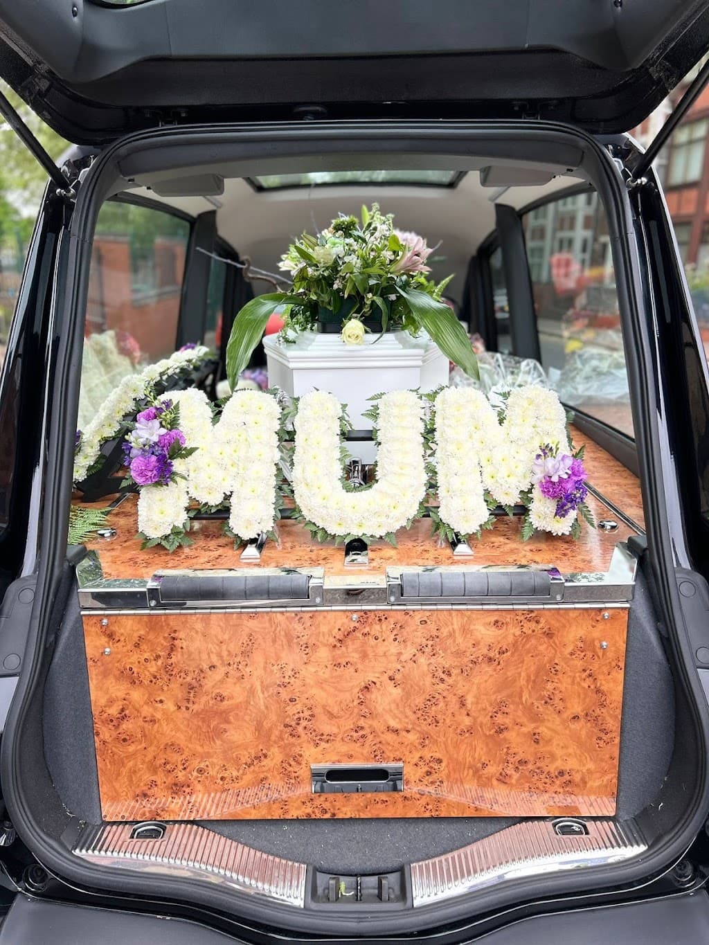 A C James & Son Funeral Directors