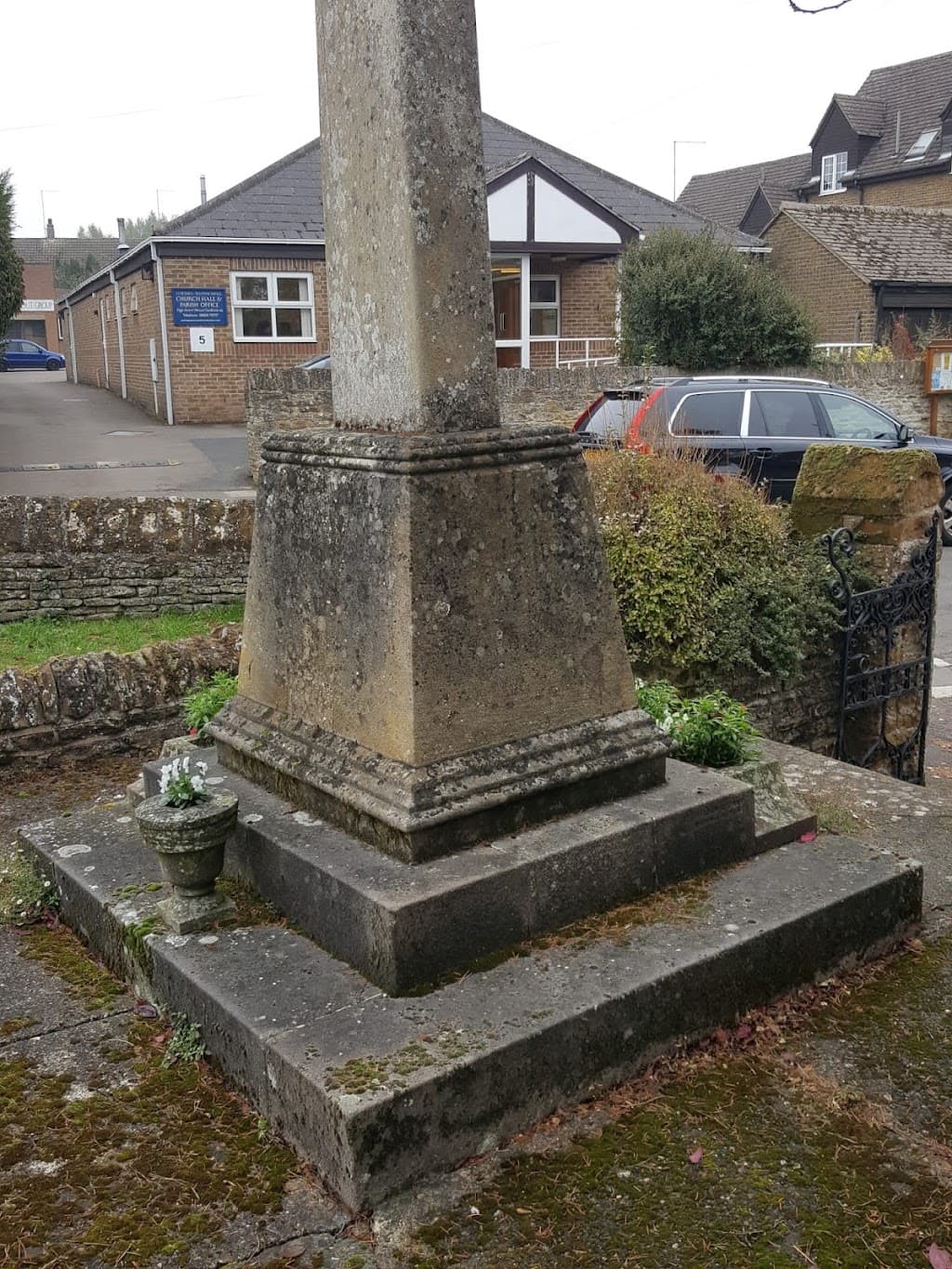 Maynard Memorials Kettering