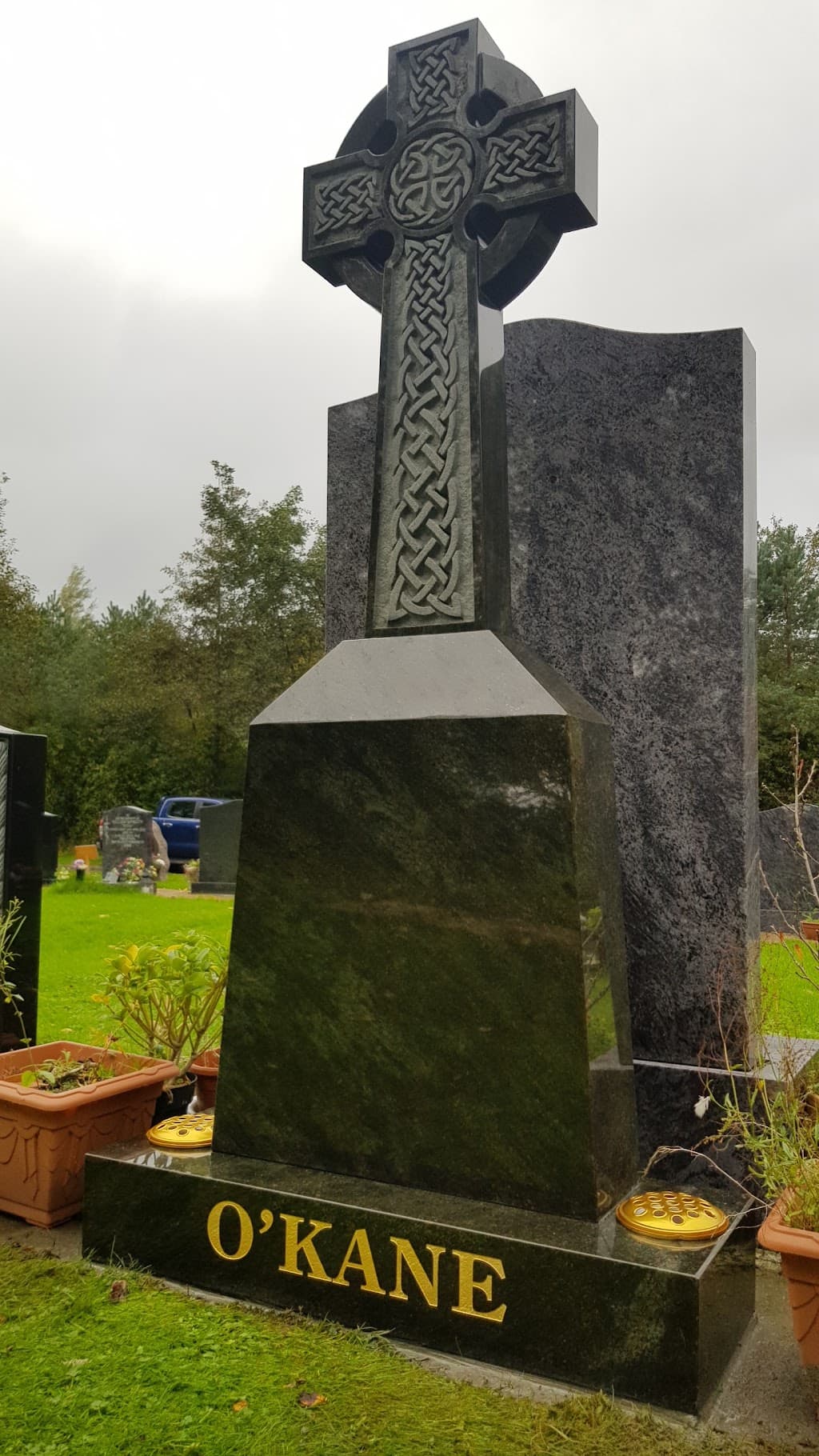 P Lipton Memorials