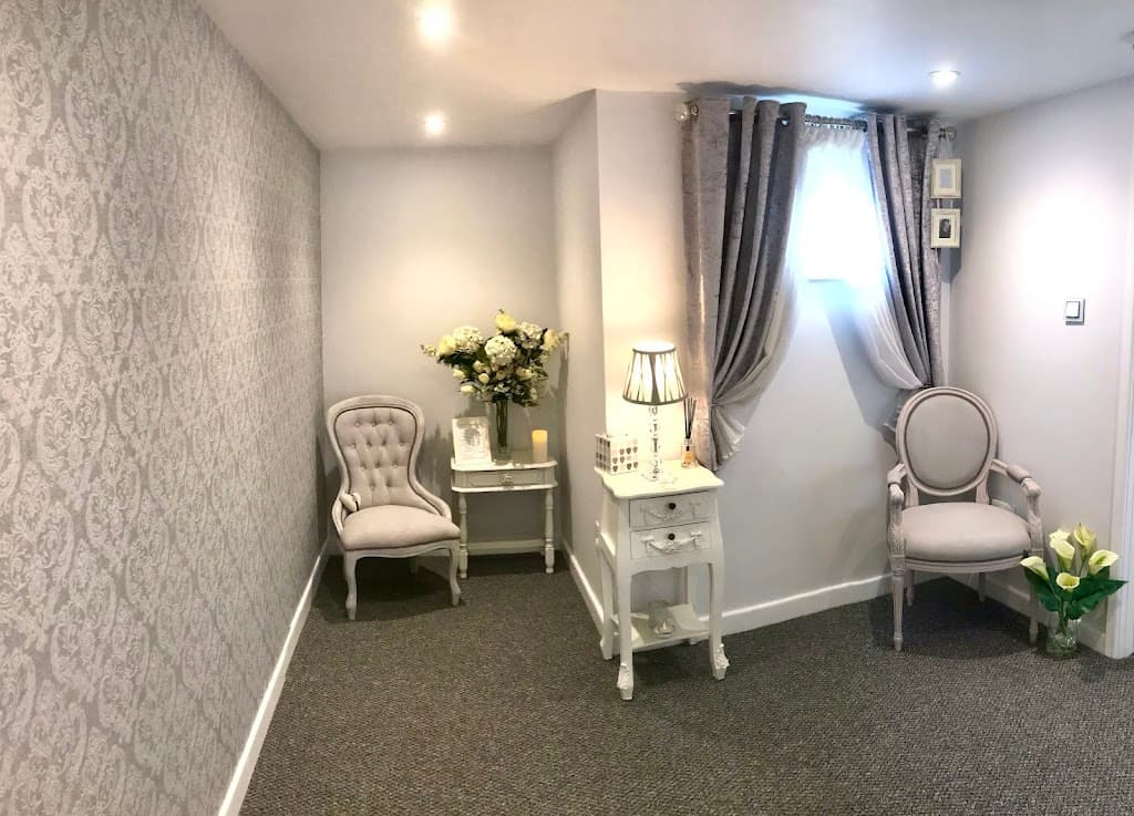W. J. HOYLAND & CO. FUNERAL DIRECTORS